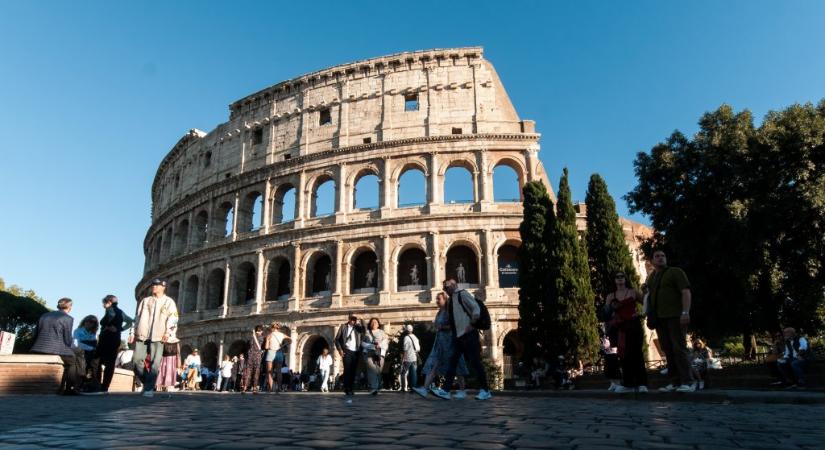 Újra lesznek gladiátorjátékok a római Colosseumban