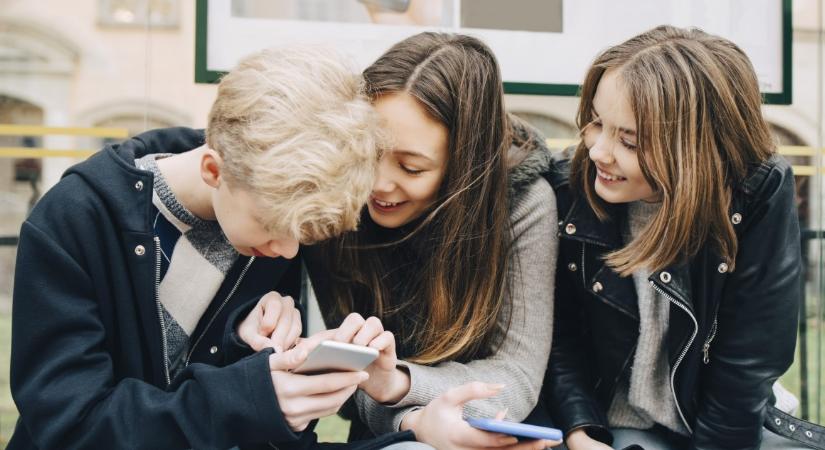 A filmekéhez hasonló korhatárbesorolás érkezhet a tiniknek az Instagramra