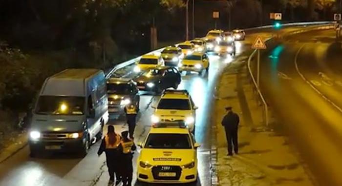Nem akármilyen látvány, ahogy tömegesen szondáztatnak a budai rendőrök