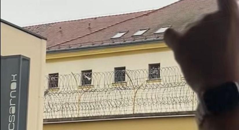 Mikor két világ találkozik, avagy megvan a varázsa ha a kocsma mellett van a börtön (videó)