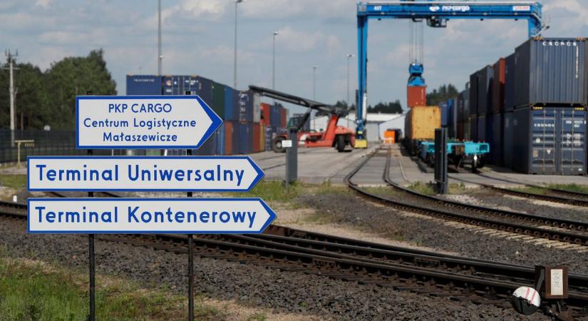 Veszélyessé vált Lengyelország – nagy kínai vonatbizniszbe szállhatnak be a magyar cégek