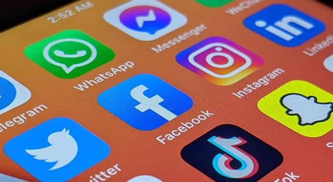 Változás az Instagramon: érkezik a korhatár-besorolás
