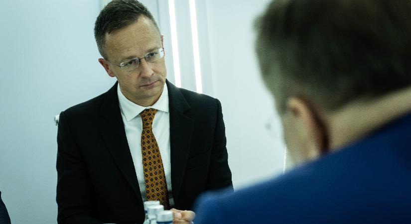 Szijjártó Péter Moszkvából üzent a paksi betonöntésről