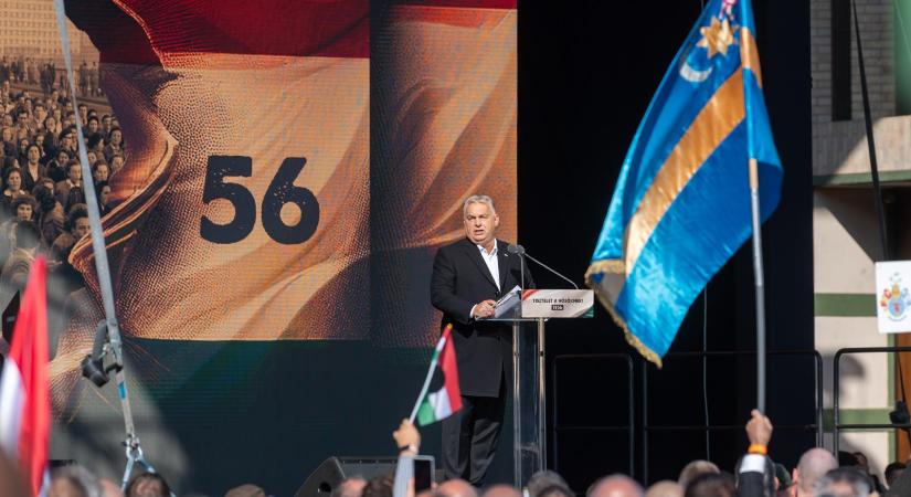 Orbán Viktor a Kossuth téren beszél október 23-án