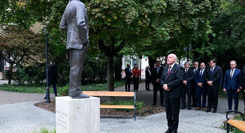 Komárom felvidéki részén és Dunaszerdahelyen tett látogatást Sulyok Tamás