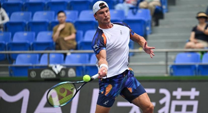 Fucsovics győzött, jöhet az első kiemelt Stockholmban