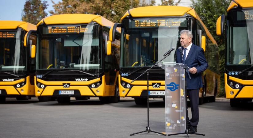 Győrben és Mosonmagyaróváron gyártják a MÁV-Volán-csoport új buszait – ezekből több mint 260 áll forgalomba még idén