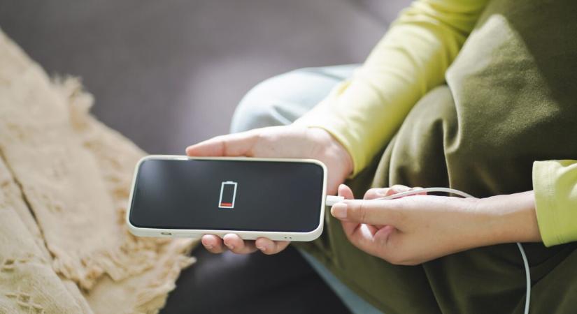 9 000 mAh-s akkumulátorral érkezhet az új szupertelefon