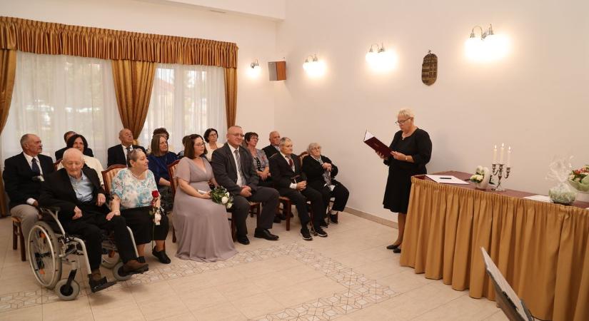 Házaspárok, akik kiállták az évek próbáját - galériával