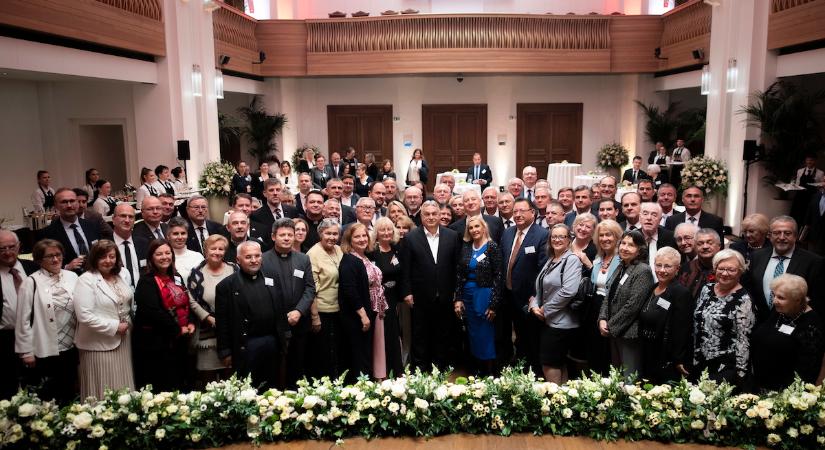 Orbán Viktor: Stabilak, erősek vagyunk, a közösségeink egyben vannak