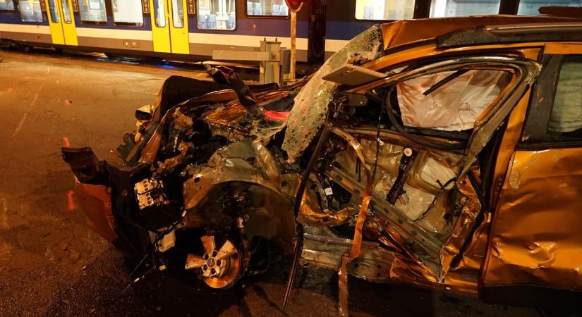 Vonat és autó karambolozott a X. kerületben