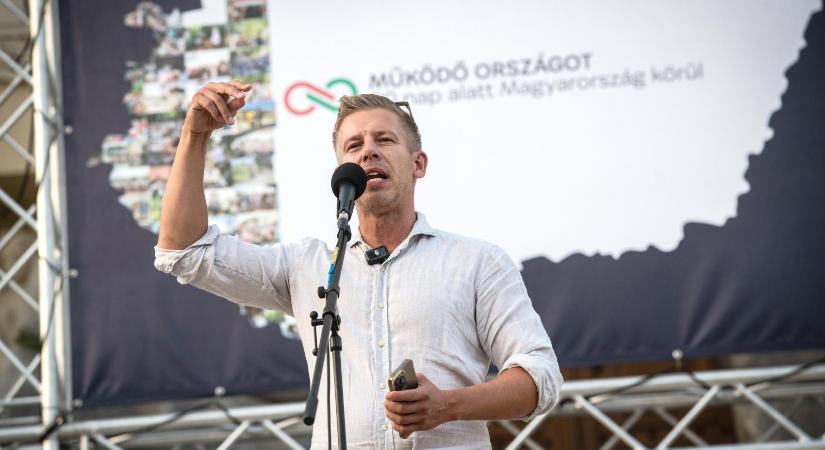 Továbbra is a Tisza vezet, a magyarok 44 százaléka örülne, ha a Fidesz elveszítené a választást