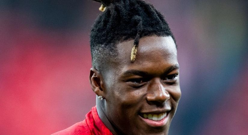 Ez fájni fog a Barcelonának, ide igazolhat Nico Williams