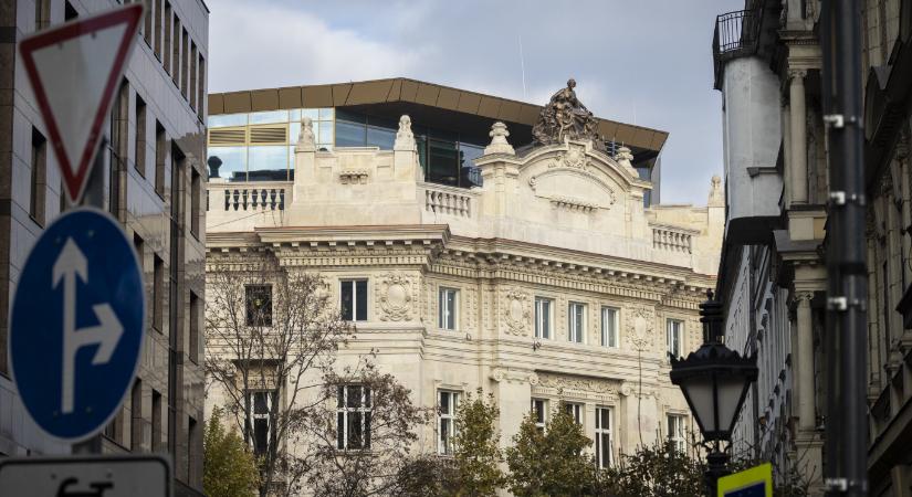 A MNB feljelentést tett a saját székháza fényűző felújítása miatt