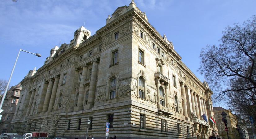 Feljelentést tett az MNB: súlyos visszaélések gyanúja a 81 milliárdos székházfelújításnál