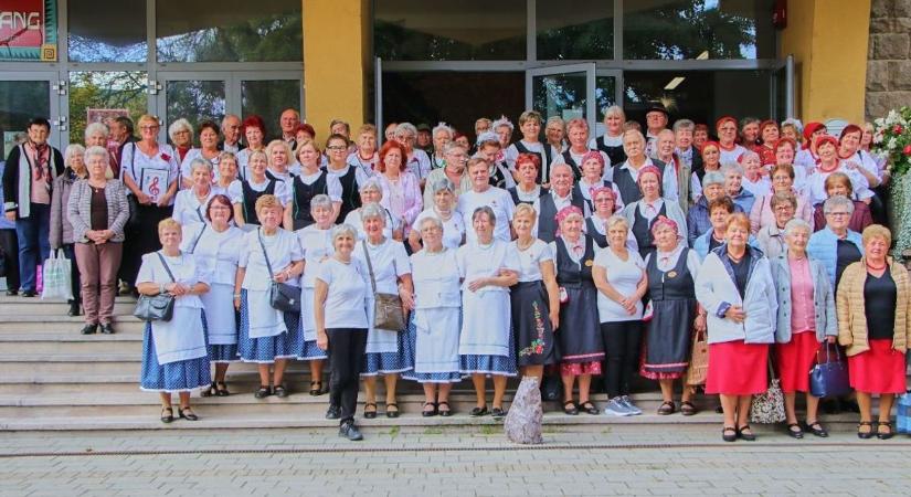 Nyugdíjasok adtak műsort a különleges rendezvényen