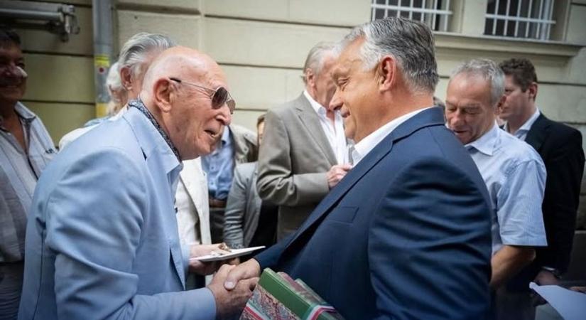 Orbán Viktor: „Bújnak ki a szögek a tiszás zsákból”