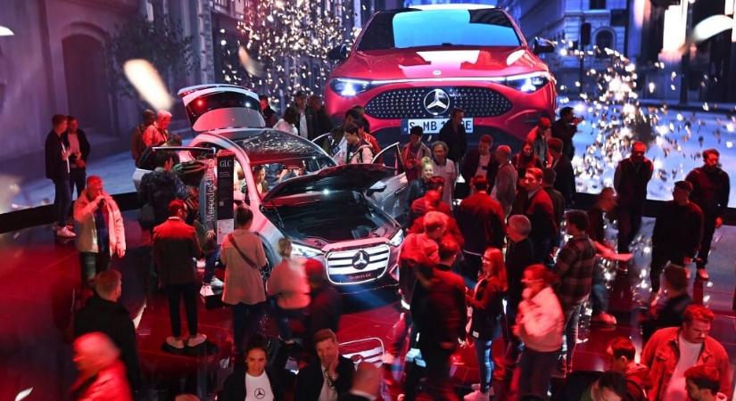 Szó sincs most válságról: először adtak el kétmillió elektromos autót egy hónap alatt