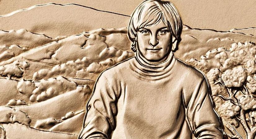 Steve Jobs lesz az amerikai pénzverde jövő évben kiadásra kerülő 1 dolláros érméjén