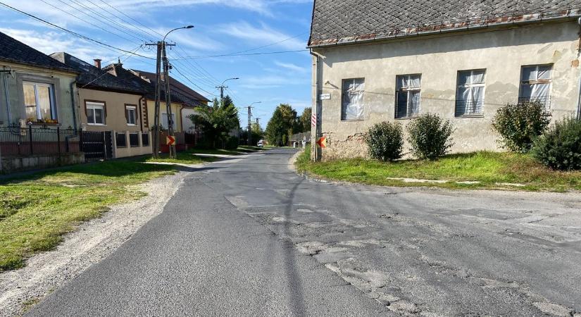 Nyelvharapós zalai utca, észnél kell lennünk, hogy egyáltalán az úttesten maradjunk (galéria, videó)