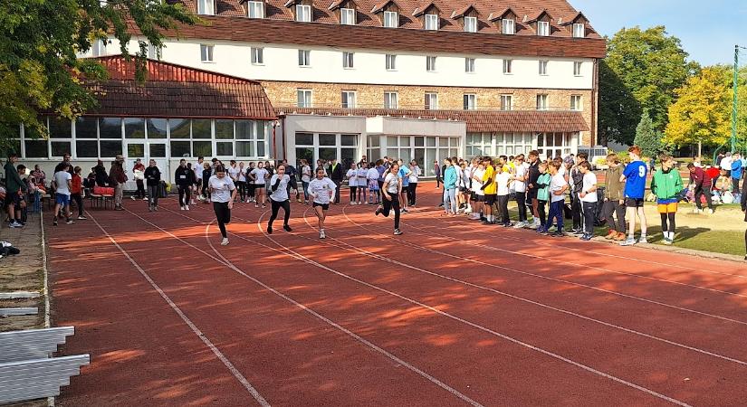 Sikeresen zajlott a IV. EKIF–Meszlényi Atlétika Kupa