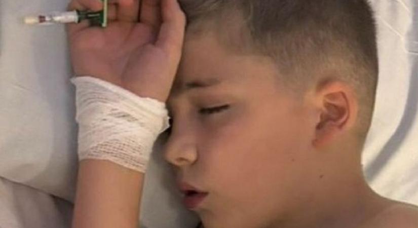 „Majdnem meghalt, most újra küzd a szőnyegen” - 10 éves kisfiú így győzte le a halálos kórt