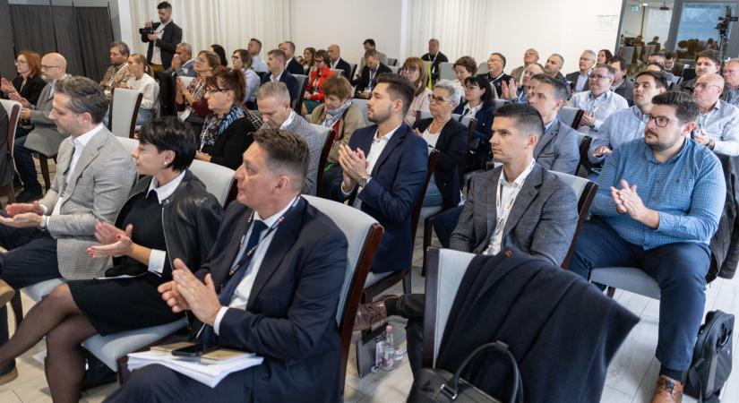 Fókuszban a finanszírozás, bemutatkozik a Demján Sándor Tőkeprogram - Szolnokon zárul az őszi kkv-rendezvénysorozat