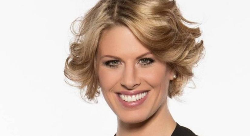 Oroszlán Szonja szőke szexszimbólum volt: sötétebbre festett hajjal nagyon más lett