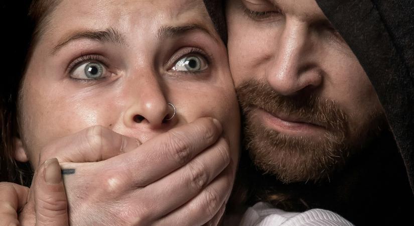 Hősies pincér mentett meg egy bántalmazott nőt Balatonbogláron: ez volt a módszere