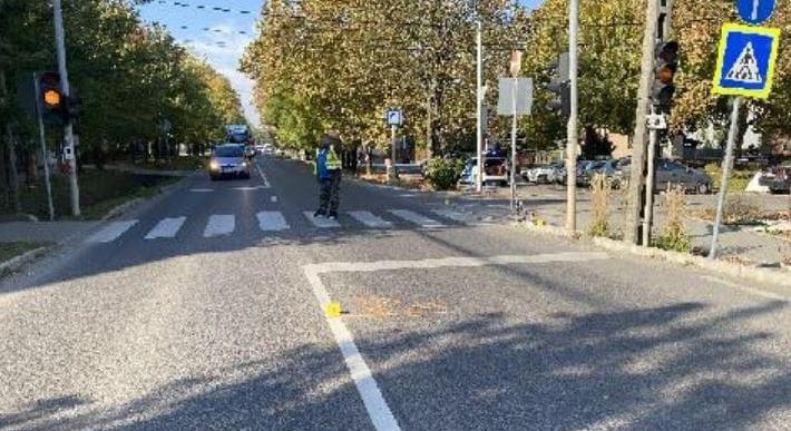 Súlyosan megsérült egy nő, akit egy ittas sofőr gázolt el a zebrán