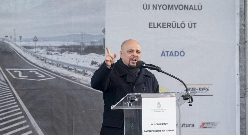 Sikkasztás miatt emeltek vádat a volt bátonyterenyei polgármester ellen