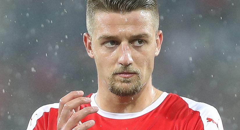 Ingyen igazolható a válogatott klasszis, a Juventus és a Chelsea versenyez érte