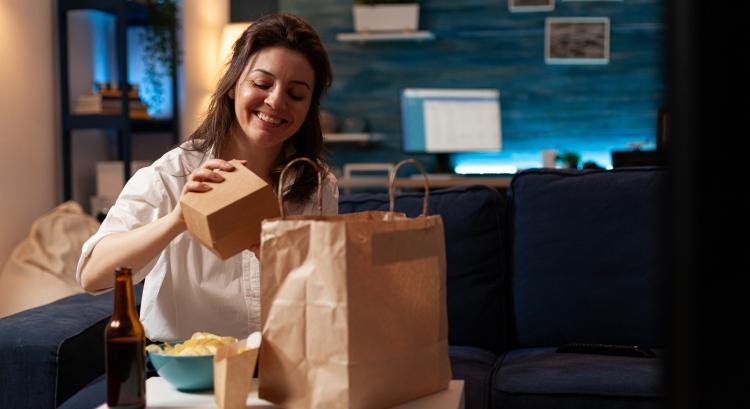 Igen népszerű a házhoz menő italoscsomagolási visszaváltás