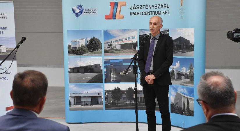 Bérlakások, termelői piac és sok más: terveiről beszélt Jászfényszaru új polgármestere