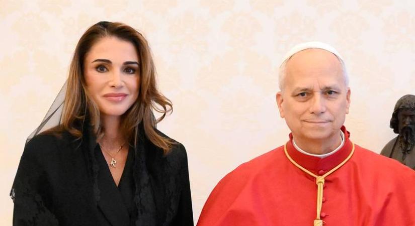 Ránija királyné találkozott a pápával: ilyen elegáns ruhában jelent meg a Vatikánban