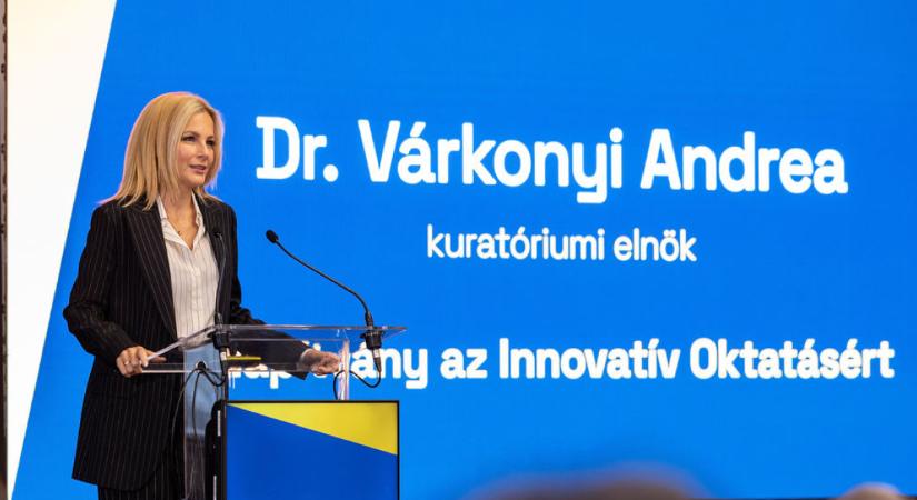 Várkonyi Andrea a tanításról beszélt és díjakat adott át