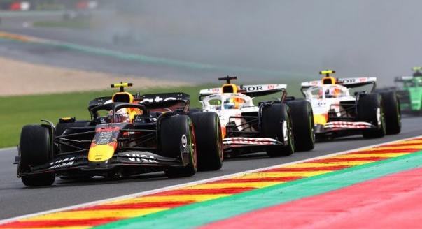Marko elárulta, mikor dönt pilótáiról a Red Bull