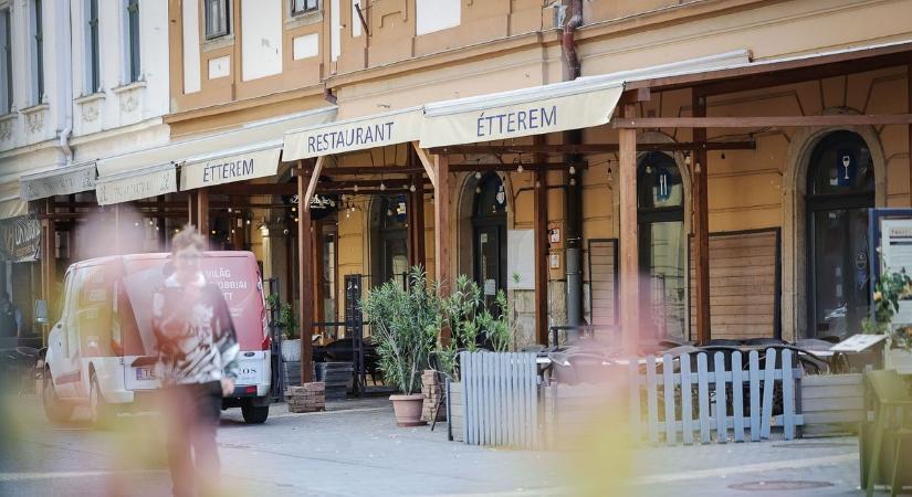 Végleg bezárt Csernus doki Dobó téri étterme – de már tudjuk, mi nyit a helyén, ennek sokan fognak örülni!
