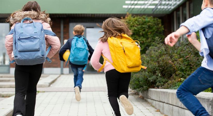 Változik a 2025/26-os tanév rendje: hosszabb lesz az őszi és a téli szünet