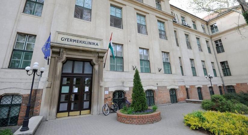 Új intenzív ágyak, betegátadási protokollok: együtt fejleszti Temesvár és Szeged az egészségügyi ellátást