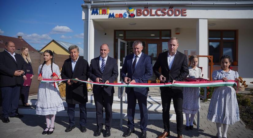 Új bölcsődét adtak át a szabolcsi városban: a Mini Manó várja a kicsiket