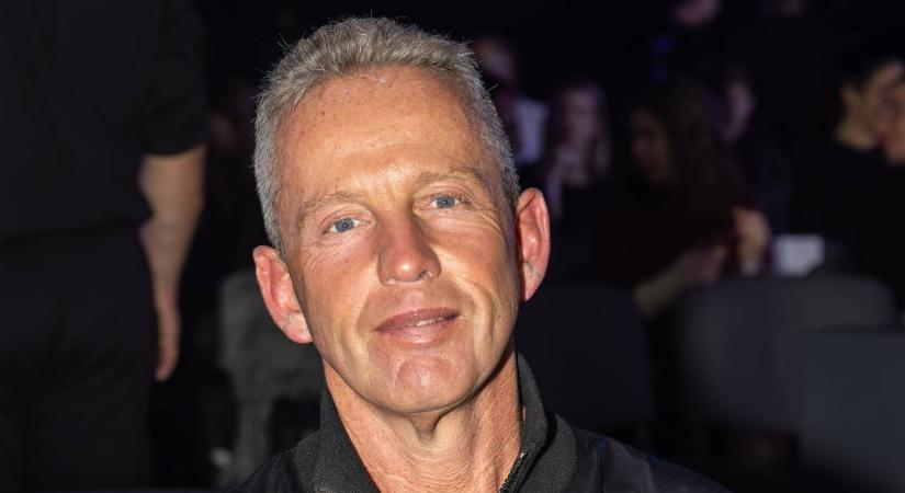 Schobert Norbi 5 hónap alatt közel 30 kilótól szabadította meg fia barátnőjének apját – fotó!