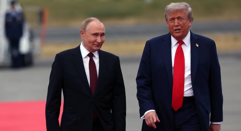 Hogy történelmet írunk, az már biztos, de kérdések sorát veti fel a magyarországi Trump–Putyin-találkozó