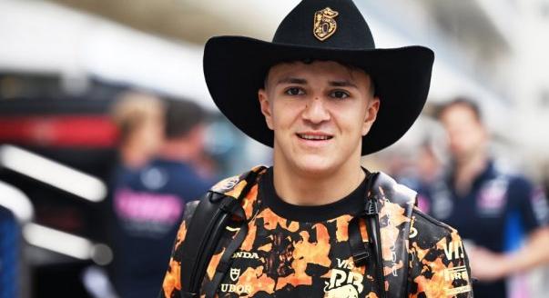 „Tapasztalatszerzésnek jó lenne” – Hadjar a Red Bull üléséről