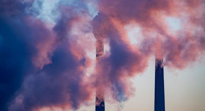 „Megnyugtatnak" Amerikából: van egy mellékterméke a széntüzelésű erőműnek is, ami radioaktív – az ipar profitál belőle