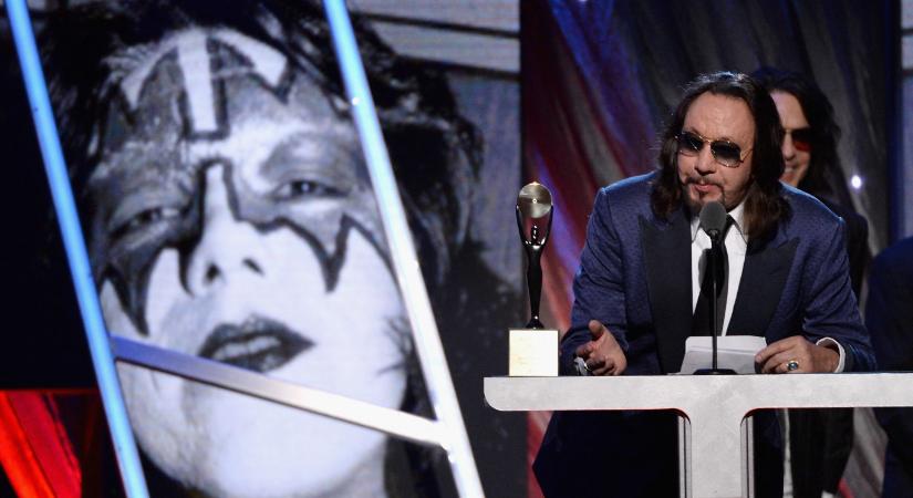 Meghalt Ace Frehley, a Kiss gitárosa