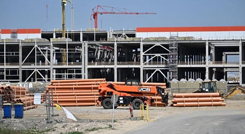 Kiderült, hol tart a kínai akkumulátorgyár-óriás megépítése Debrecenben: van egy különös nehézség – videón a CATL-üzem kivitelezése