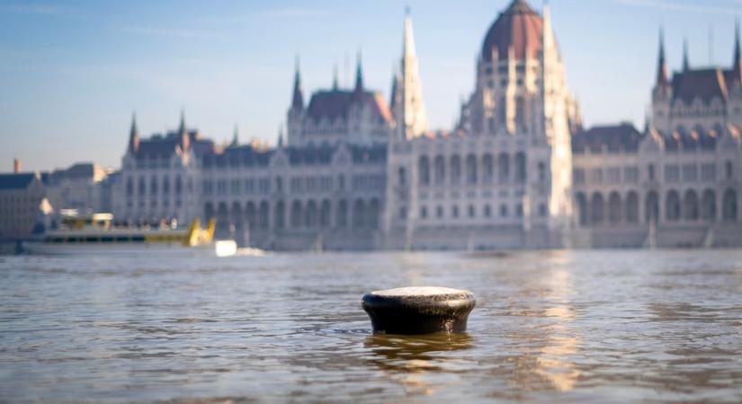 Zelenszkij örjöng: Budapesten találkozik Trump és Putyin
