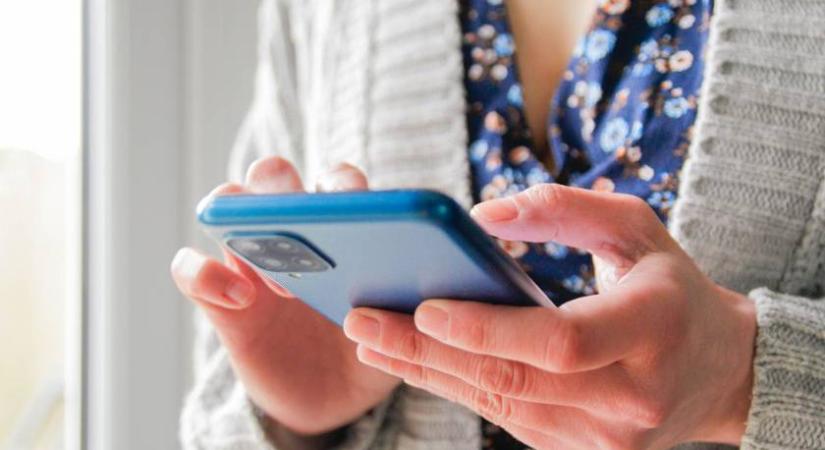 20 milliót csaltak ki egy nőtől a NAV nevében: erre figyelmeztet az adóhatóság