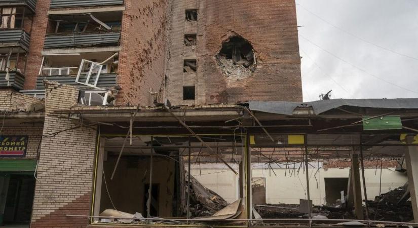 Kitört a frász Ukrajnában: olyan orosz bomba csapódott be 150 kilométerről, amiről nem is gondolták, hogy képes erre – az ukrán légierő azonnal megmagyarázta